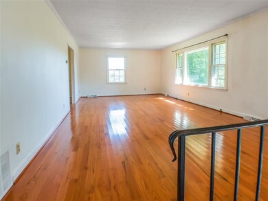 2419 Wakefield Rd, Charlottesville, VA 22901 - photo 5