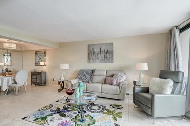 Mayfair House West unit 510, Palm Beach, FL 33480 - photo 4
