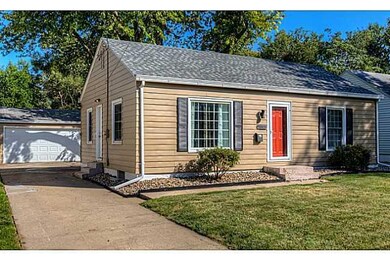 2013 55th St, Des Moines, IA 50310 - photo 2