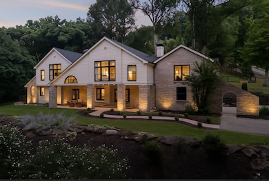 915 Overton Lea Rd, Nashville, TN 37220 - photo 2