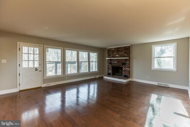 8 Park Dr, Berlin, NJ 08009 - photo 4