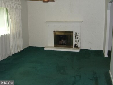 39980 Beach Dr, Mechanicsville, MD 20659 - photo 6