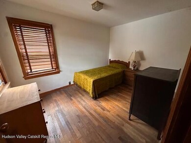 340 Vineyard Ave, Highland, NY 12528 - photo 6