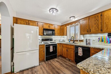 3017 74th Ave N, Brooklyn Park, MN 55444 - photo 7