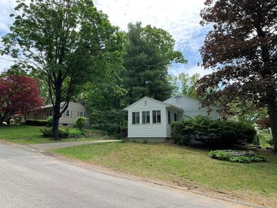 265 Pickering St, Manchester, NH 03104 - photo 5