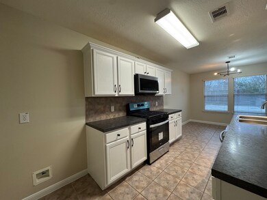 12018 Bunny Ln, Pinehurst, TX 77362 - photo 5