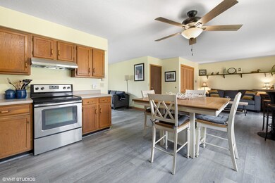 06_226SClinton_177001_Kitchen_MRED_2000x
