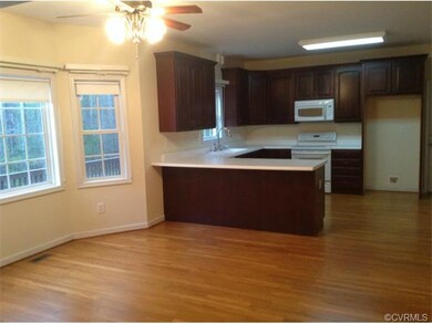 Granite countertops and stainless appliances comin
