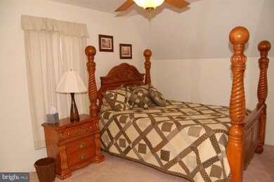 136 Chestnut Dr, Elkton, MD 21921 - photo 7