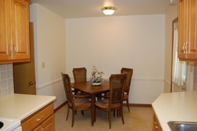Kitchen Dining Area