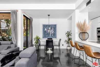 Franklin Towers unit 116, Los Angeles, CA 90046 - photo 2