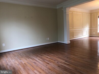 21372 Larue Ct, Ashburn, VA 20148 - photo 5