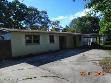 2125 Bo Peep Dr W, Jacksonville, FL 32210 - photo 2