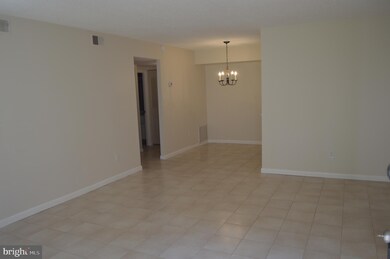 7204 Hilltop Dr unit 6, Brookhaven, PA 19015 - photo 4