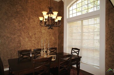 913 913 Dolores St, Tyler, TX 75703 - photo 5