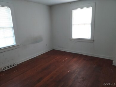 2201 Gordon St, Hopewell, VA 23860 - photo 4