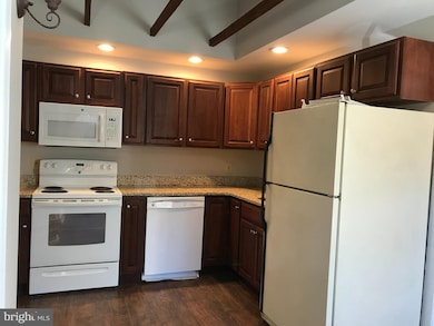 25 Edison Rd unit C, Doylestown, PA 18901 - photo 2