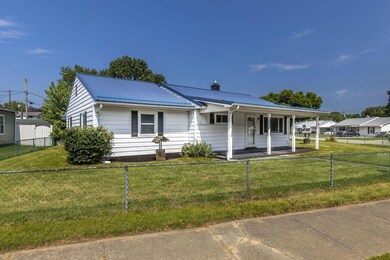 441 Ruth Ave, Circleville, OH 43113 - photo 2