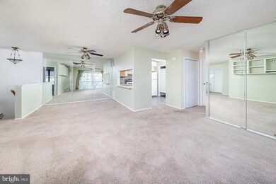 336 Surrey Ct unit 336, Sewell, NJ 08080 - photo 6