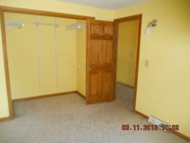 23227 W Edgefield Rd, Genoa, OH 43430 - photo 4