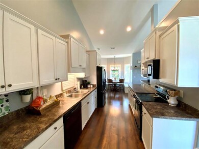 390 Lenox Dr, Conway, SC 29526 - photo 6