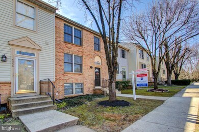 6334 Mary Todd Ln, Centreville, VA 20121 - photo 2