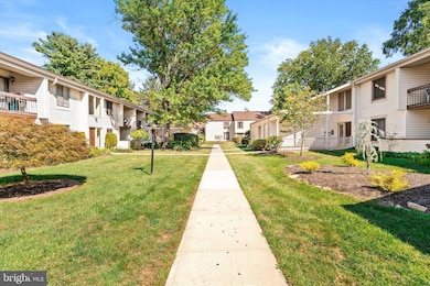 4 Avon Dr E, East Windsor, NJ 08520 - photo 2