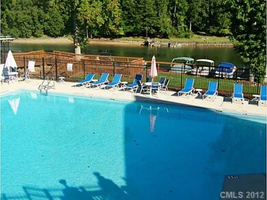 Community Pool - Smithstone's Community pool