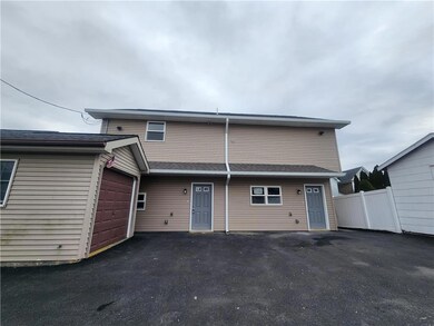 349 E Main St unit 2, Bath, PA 18014 - photo 2