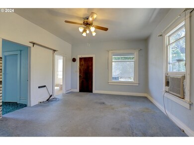 815 E 16th Place, the Dalles, OR 97058 - photo 7