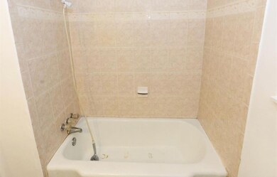 4510 Pecan Park Cir, Houston, TX 77018 - photo 6