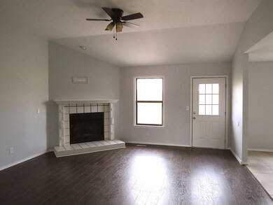 1205 W Sherwood Ct, Nixa, MO 65714 - photo 5