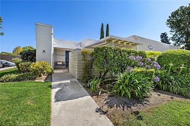 2133 Via Puerta, Laguna Woods, CA 92637 - photo 2