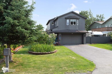Exterior Front 1589-SMALL
