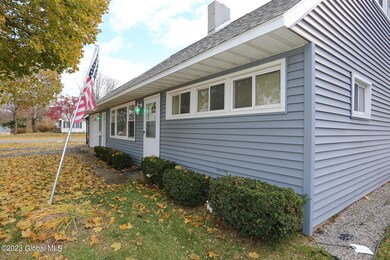 1090 Deforest St, Schenectady, NY 12303 - photo 5