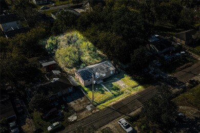 5326 Wilmington St, Houston, TX 77033 - photo 6