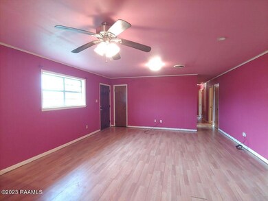 4 Living Room