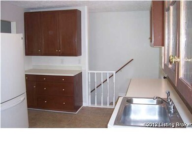 7809 Cecilia Way, Louisville, KY 40219 - photo 6