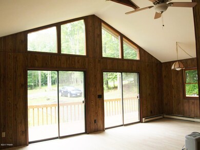 110 Parkwood Dr, Hawley, PA 18428 - photo 3