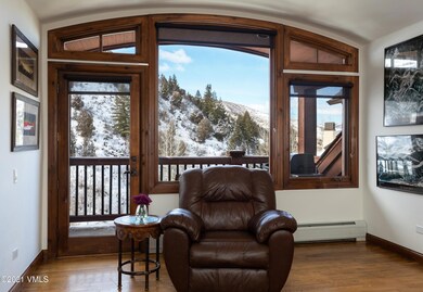alpine_club_402_vignette_view (1)