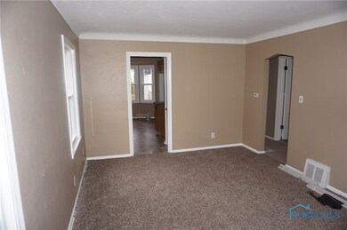 3655 Roanoke Rd, Toledo, OH 43613 - photo 2