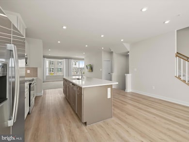 7840 Blackbriar Way, Laurel, MD 20723 - photo 6