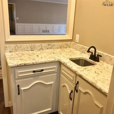 1625 Midwestern Pkwy, Wichita Falls, TX 76302 - photo 7