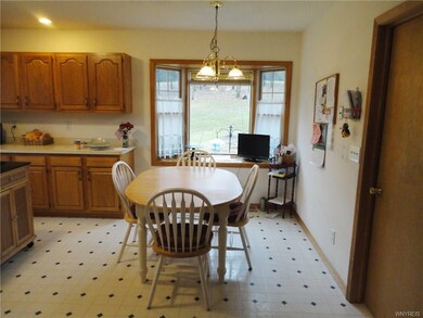 10259 Allen Road, Concord, NY - eating area kitche