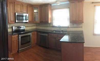 10708 Autumn Leaf Place, Germantown, MD 20876 - photo 4