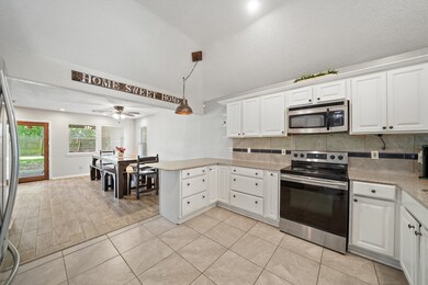 2903 Wood Fox Dr, Alvin, TX 77511 - photo 6