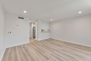 3819 Southway Dr unit 207, Austin, TX 78704 - photo 2