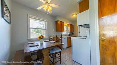 1703HollyWay07