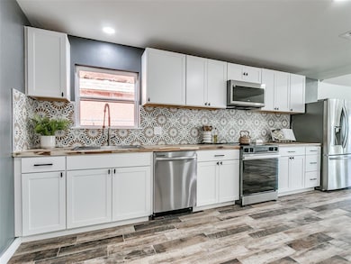 106 Briarwood St, Moore, OK 73160 - photo 5