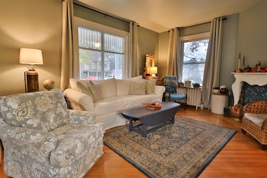 85 Myrtle St, Claremont, NH 03743 - photo 4